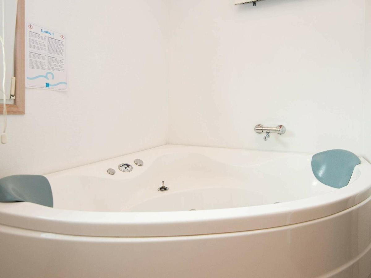 6 Person Holiday Home In Sj Lund Sjolund Buitenkant foto