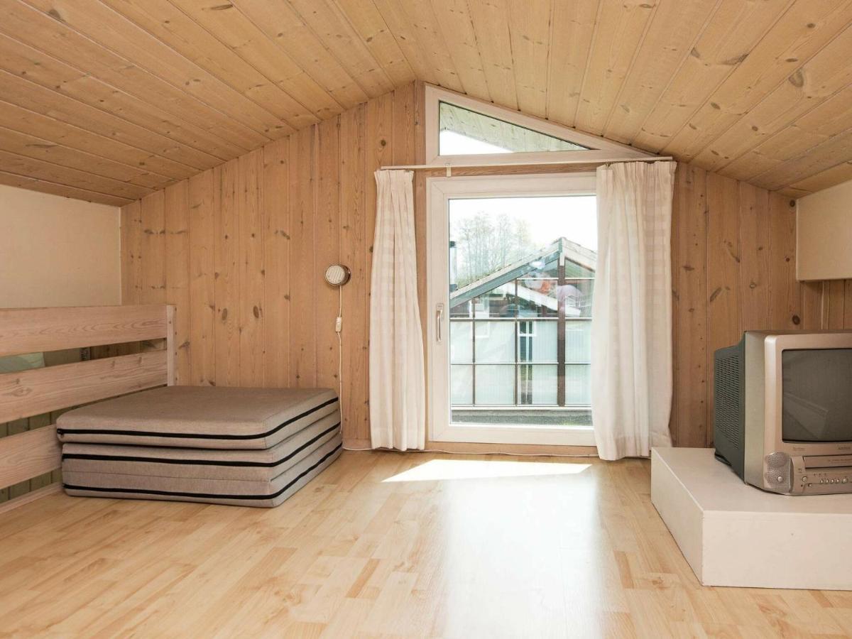 6 Person Holiday Home In Sj Lund Sjolund Buitenkant foto